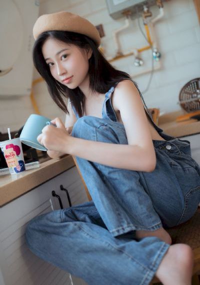 打白嫩光屁屁女网站_BD英语完整版观看