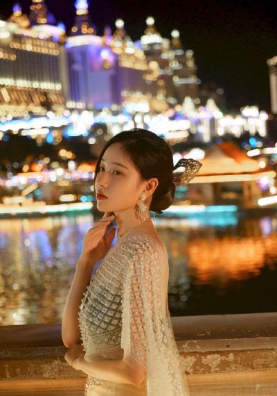 影音先锋制服丝袜美腿_高清高清迅雷在线观看