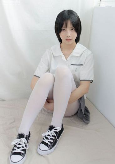 同桌拿黄瓜自慰给我看H小说_BD韩语日本电影免费